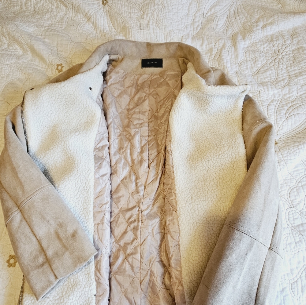 Le Chateau women's winter coat - Picture 4 of 7